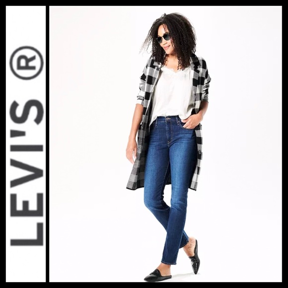 NWOT Levi’s 724 High Rise Straight Jeans - Picture 2 of 13